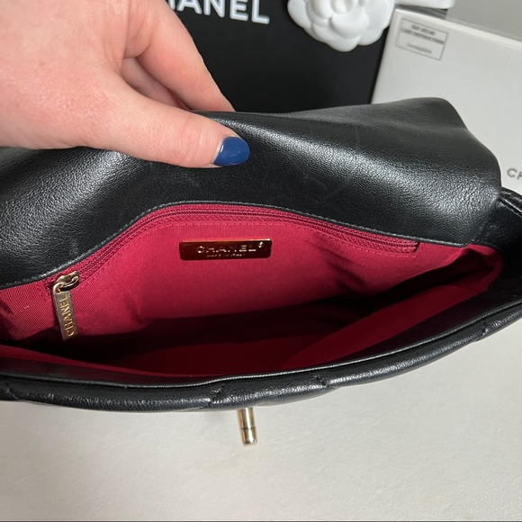 🖤 SOLD🖤 Chanel 19 small bag - Picture 9 of 13